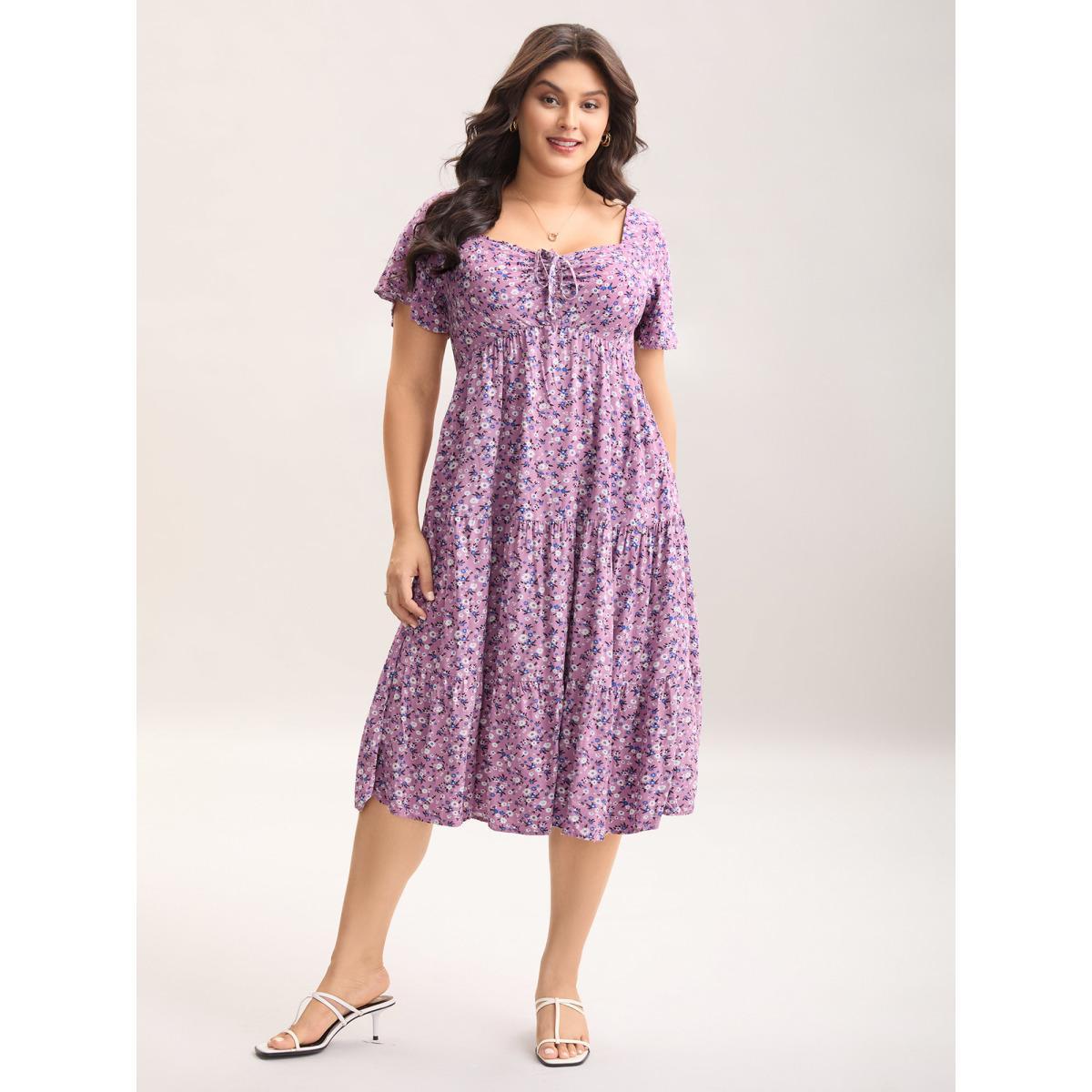 Plus Size Ditsy Floral Sweetheart Drawstring Pocket Tiered Dress Lilac Women Elegant Non V-neck Short sleeve Curvy Midi Dress BloomChic 22-24/3X Product Image