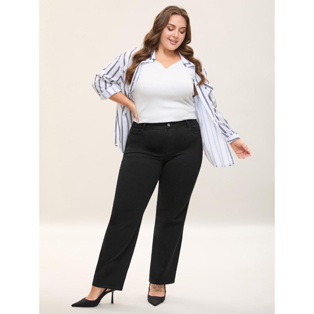 Plus Size Classic Straight-Leg High-Rise Jeans Women Denimblack Medium stretch Slanted pocket Jeans BloomChic 22/3X Product Image