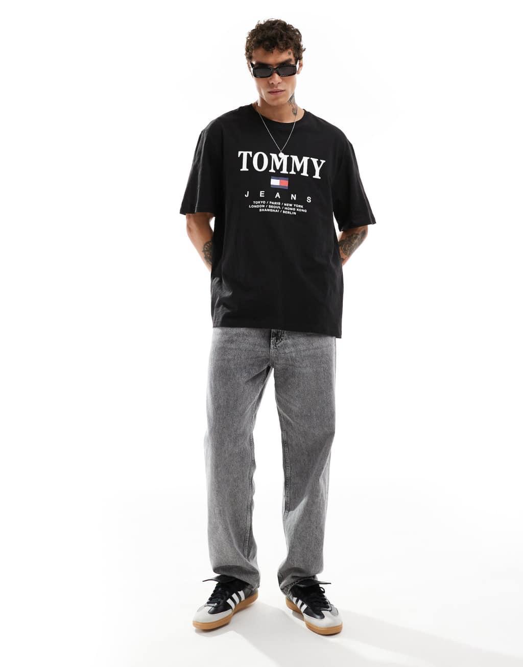 Tommy Jeans large font graphic t-shirt in black Product Image