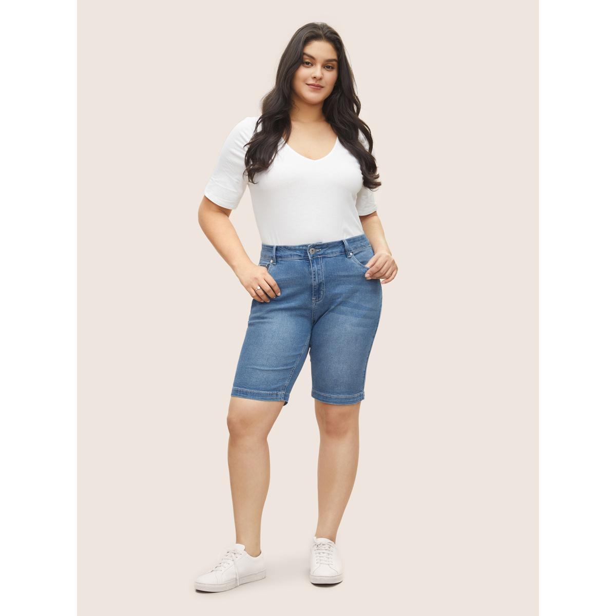 Plus Size Very Stretchy High Rise Dark Wash Denim Shorts Women Blue Casual Plain High stretch Slanted pocket Jeans BloomChic 12/L Product Image