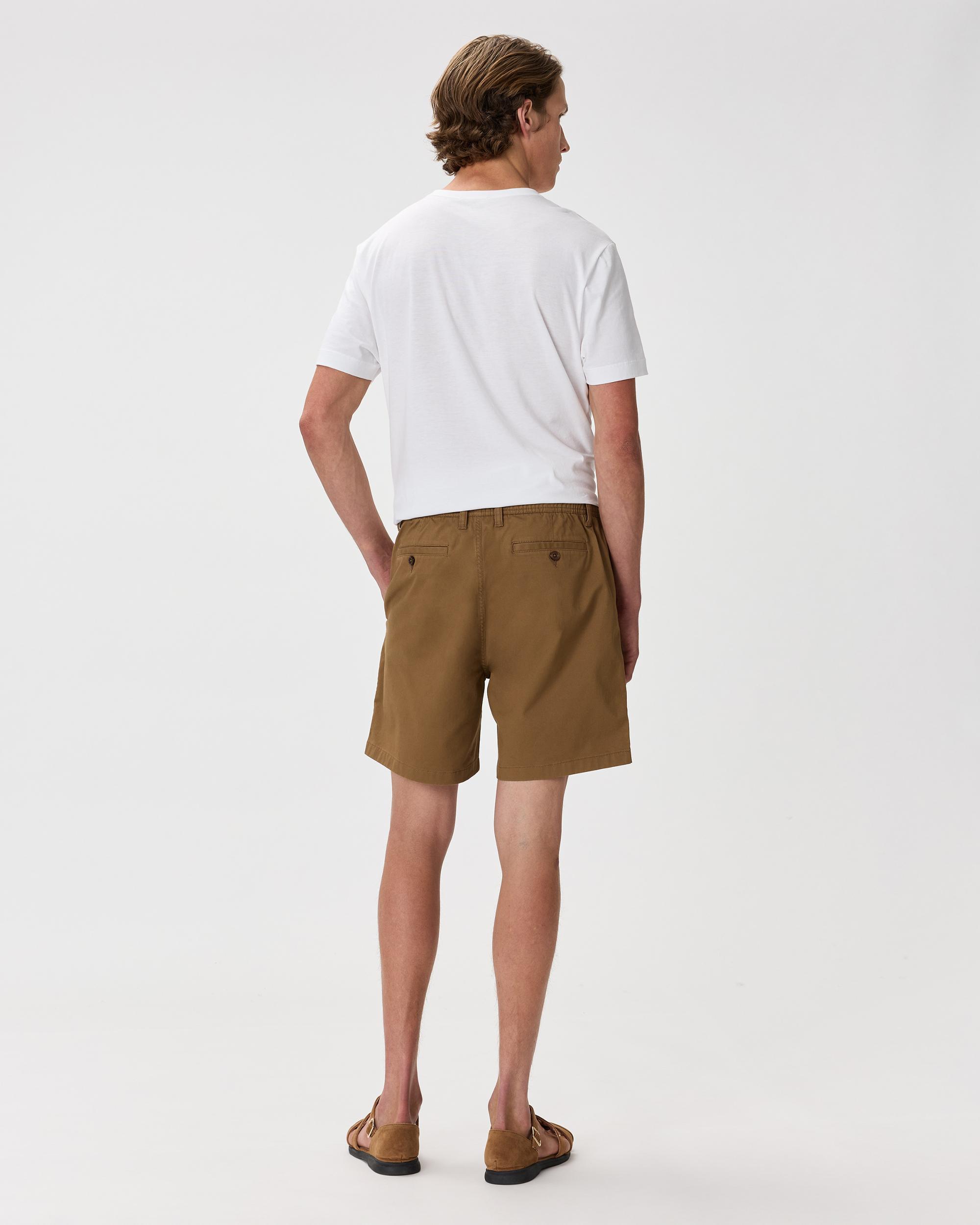 Quince | Men's Organic Stretch Cotton Pull On Chino Shorts 7" Organic Cotton Product Image