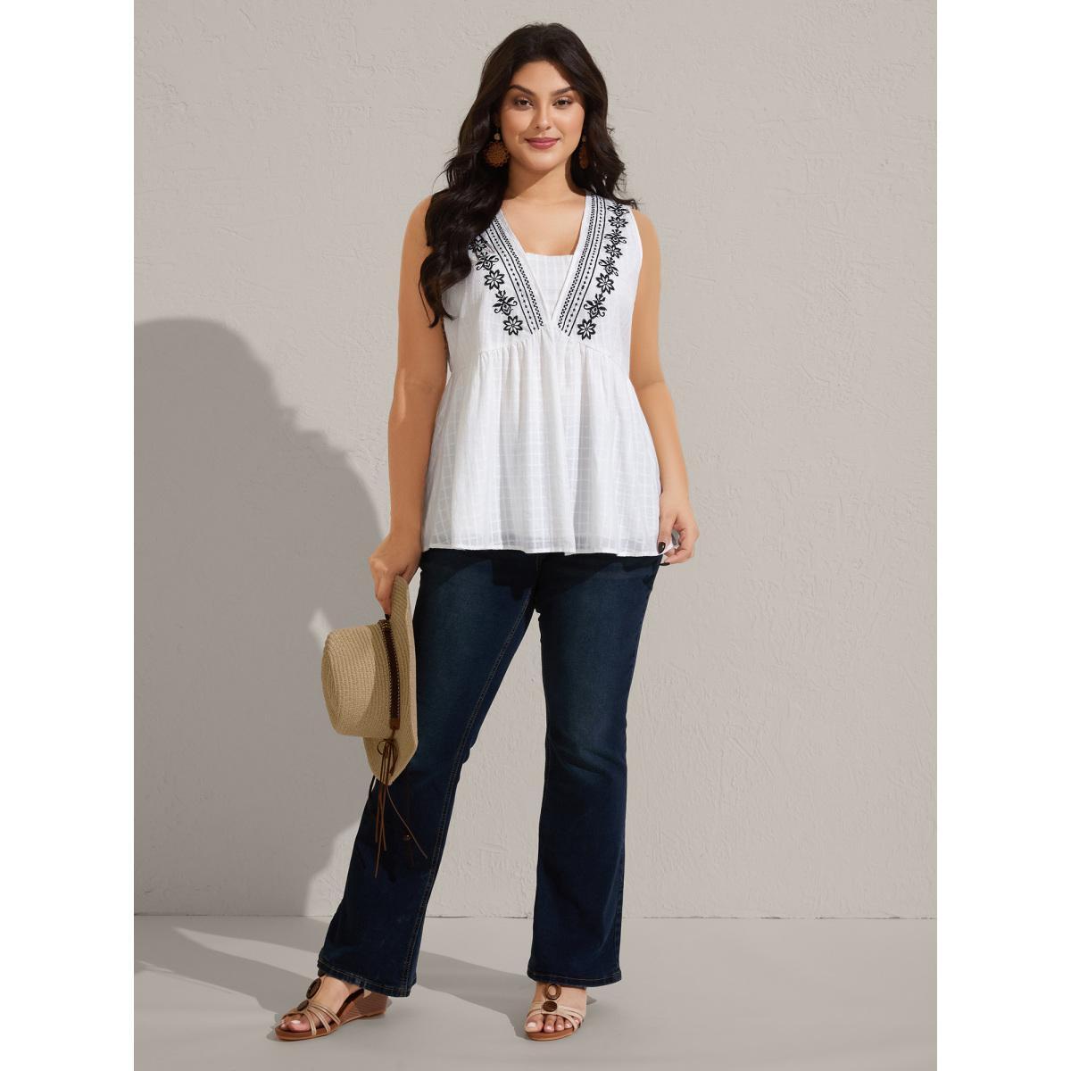 Plus Size Pure Cotton Jacquard Embroidered Tank Top Women WhiteSmoke Texture Square Neck Vacation Tank Tops Camis BloomChic 30/6X Product Image