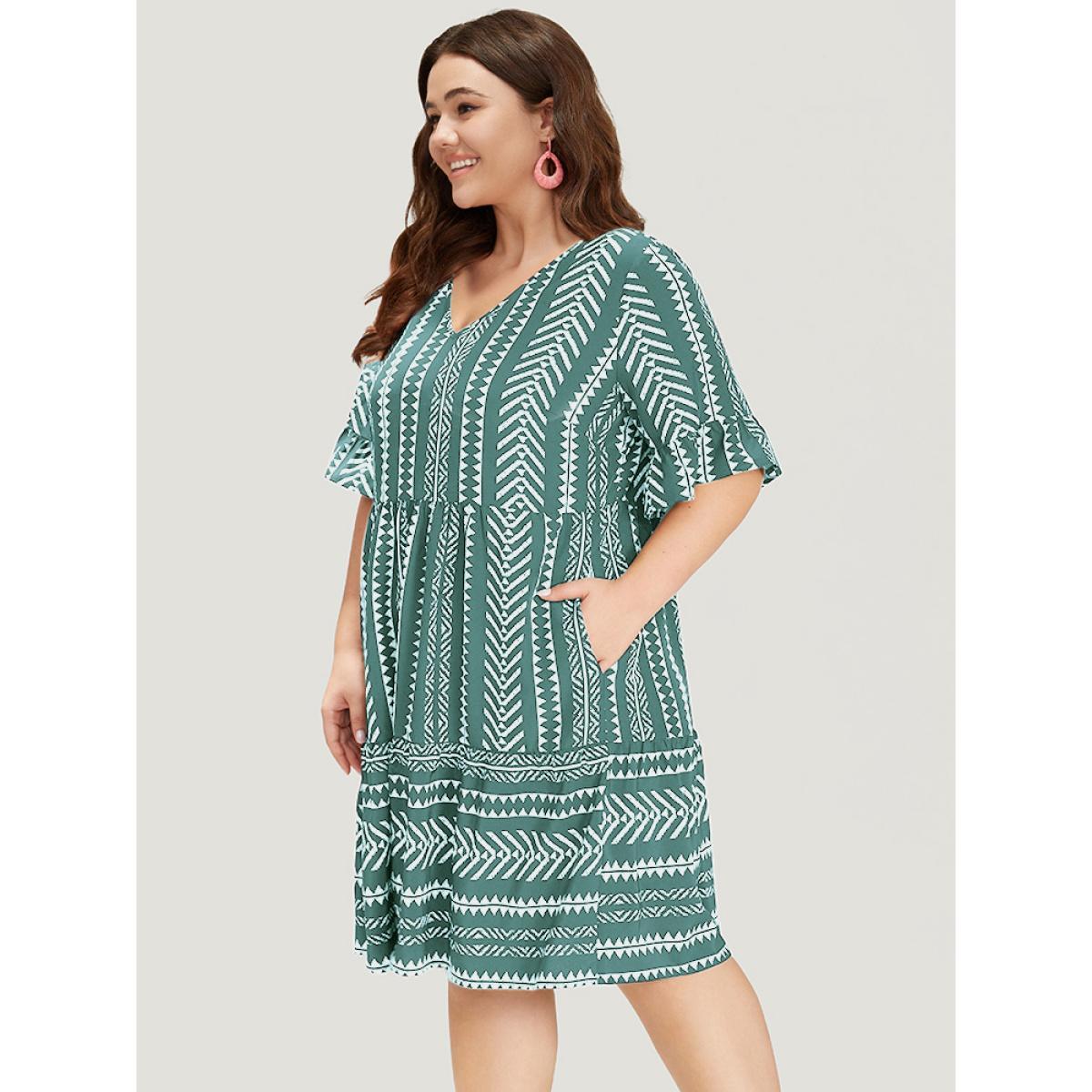 Plus Size Striped Geo Patchwork Pocket Bell Sleeve Dress Mint Women Vacation Patchwork V-neck Short sleeve Curvy Knee Dress BloomChic 12/L Product Image