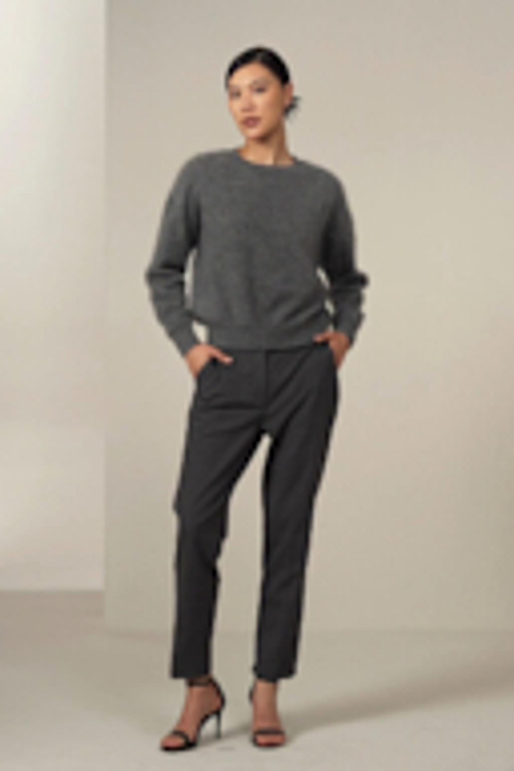 Relaxed Drop-Shoulder Cashmere Sweater Product Image