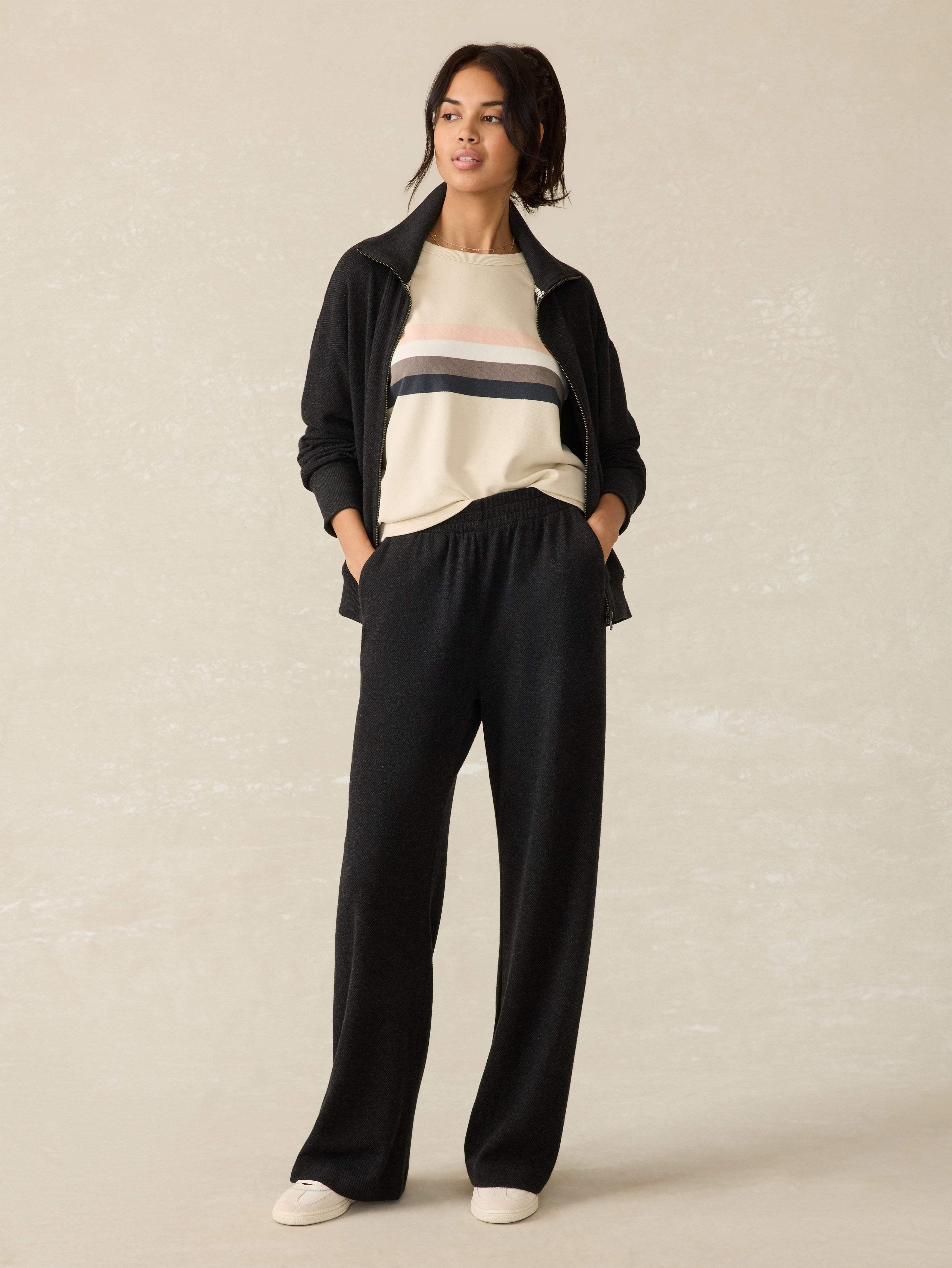 Legend™ Lounge Wide Leg Pant - Heathered Black Twill Female Product Image