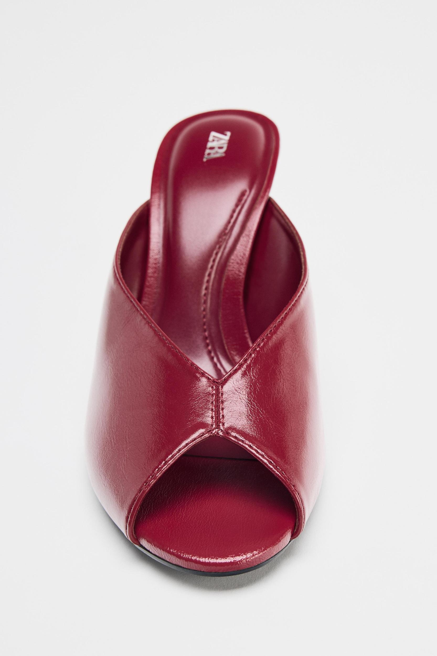 OPEN TOE SANDALS Product Image