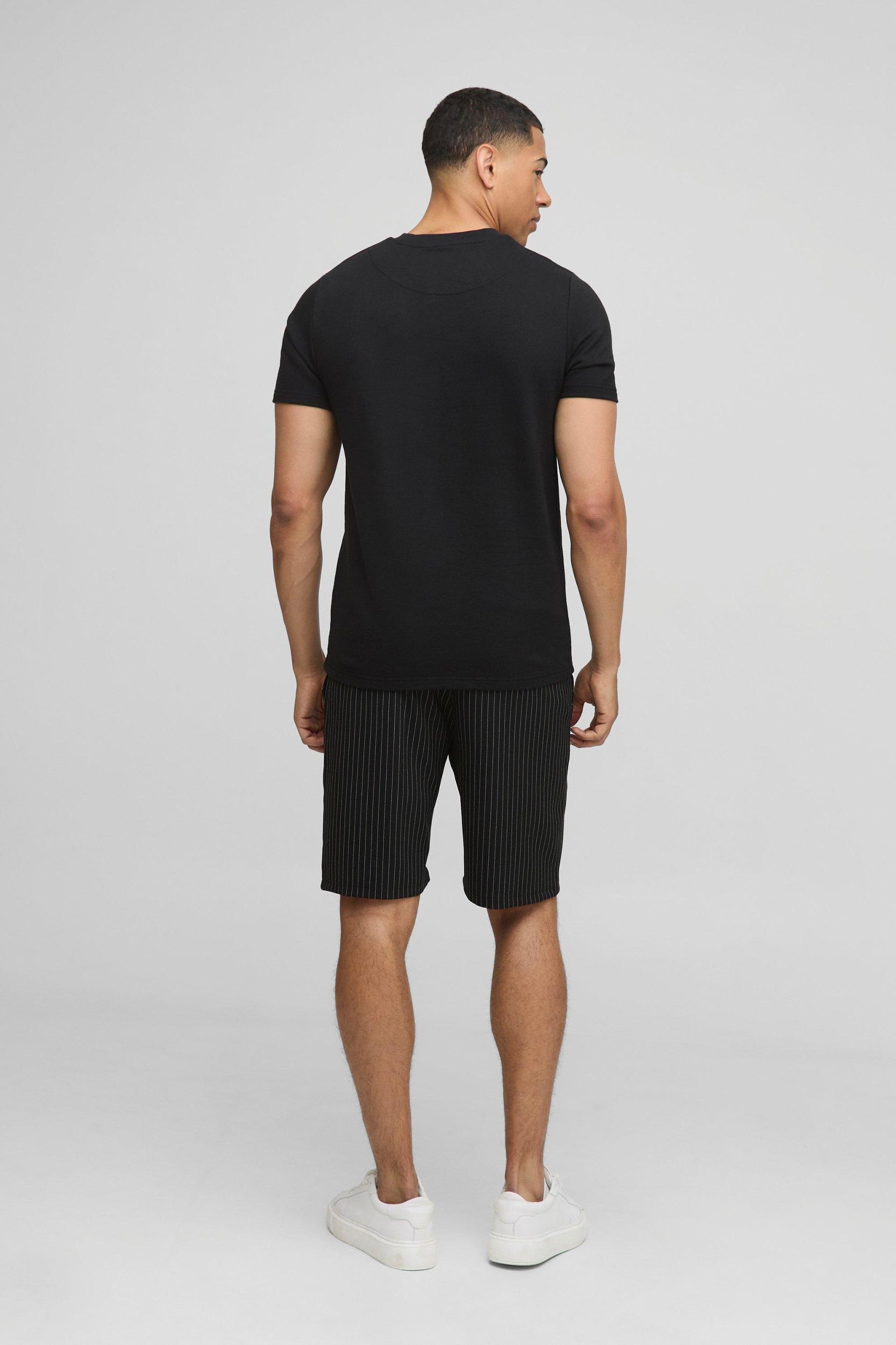 Slim Fit BM Signature Heavyweight T-Shirt | boohooMAN USA Product Image