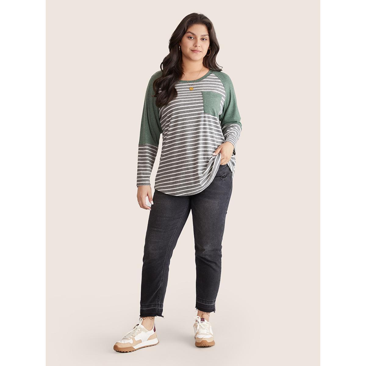 Plus Size Patchwork Striped Patched Pocket Raglan Sleeve T-shirt Green Women Casual Contrast Striped Round Neck Dailywear T-shirts BloomChic 14-16/1X Product Image