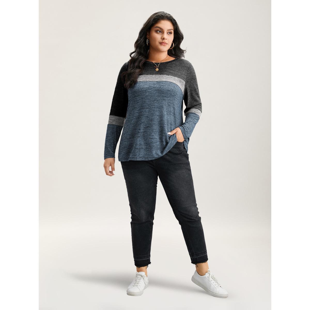 Plus Size Heather Colorblock Contrast Crew Neck T-shirt DarkBlue Women Casual Texture Plain Round Neck Everyday T-shirts BloomChic 28/5X Product Image