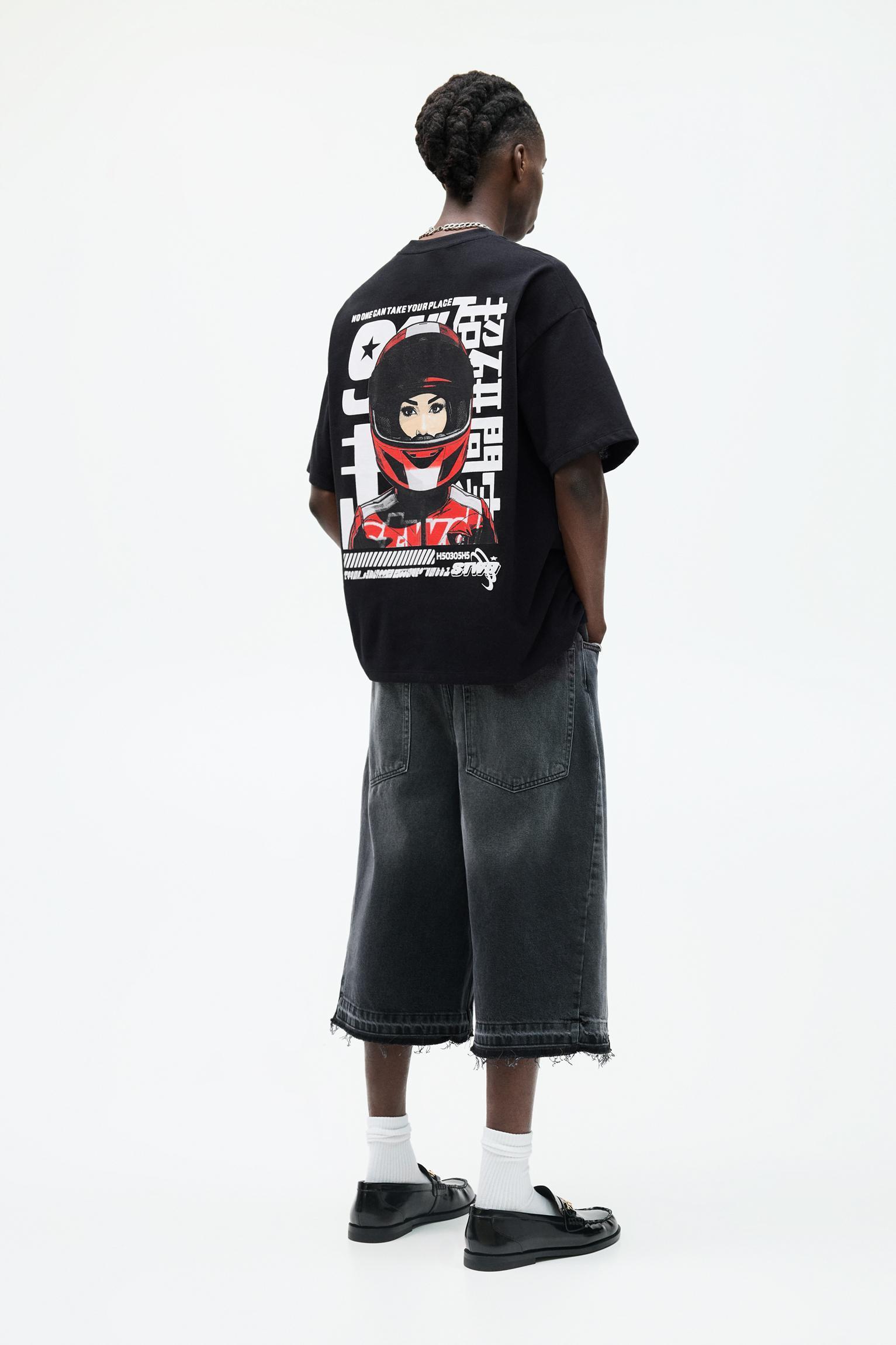 STWD helmet T-shirt Product Image