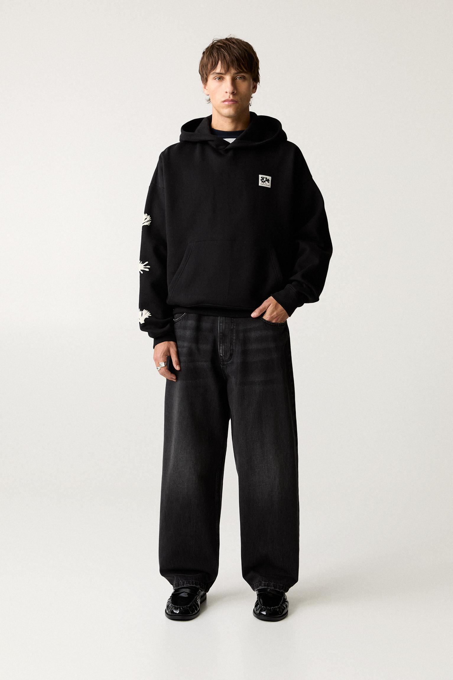 Boxy hooded sweatshirt Product Image