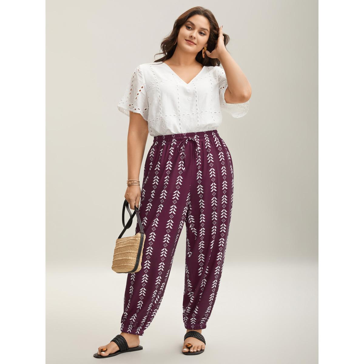Plus Size Boho Geometric Print Stretchy Waist Pants Women Burgundy Casual Mid Rise Everyday Pants BloomChic 28/5X Product Image