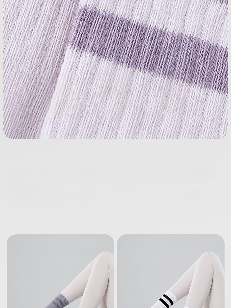 Striped Ribbed Yoga Socks Product Image