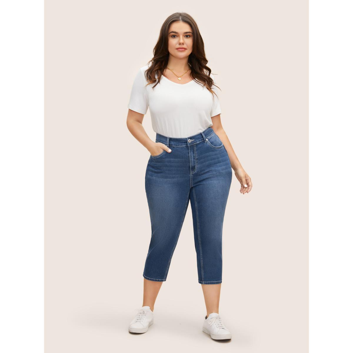 Plus Size High Stretch Slanted Pocket Slim Cropped Jeans Women Denimblue Casual Button High stretch Slanted pocket Jeans BloomChic 20/2X Product Image