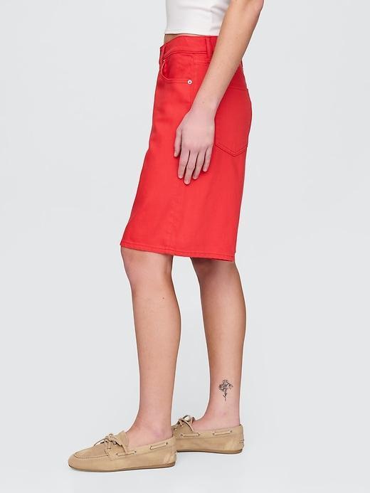 11" Mid Rise UltraSoft Longline Denim Shorts Product Image