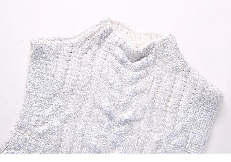 Mock Neck Cable Knit Plain Crop Sweater Vest Product Image
