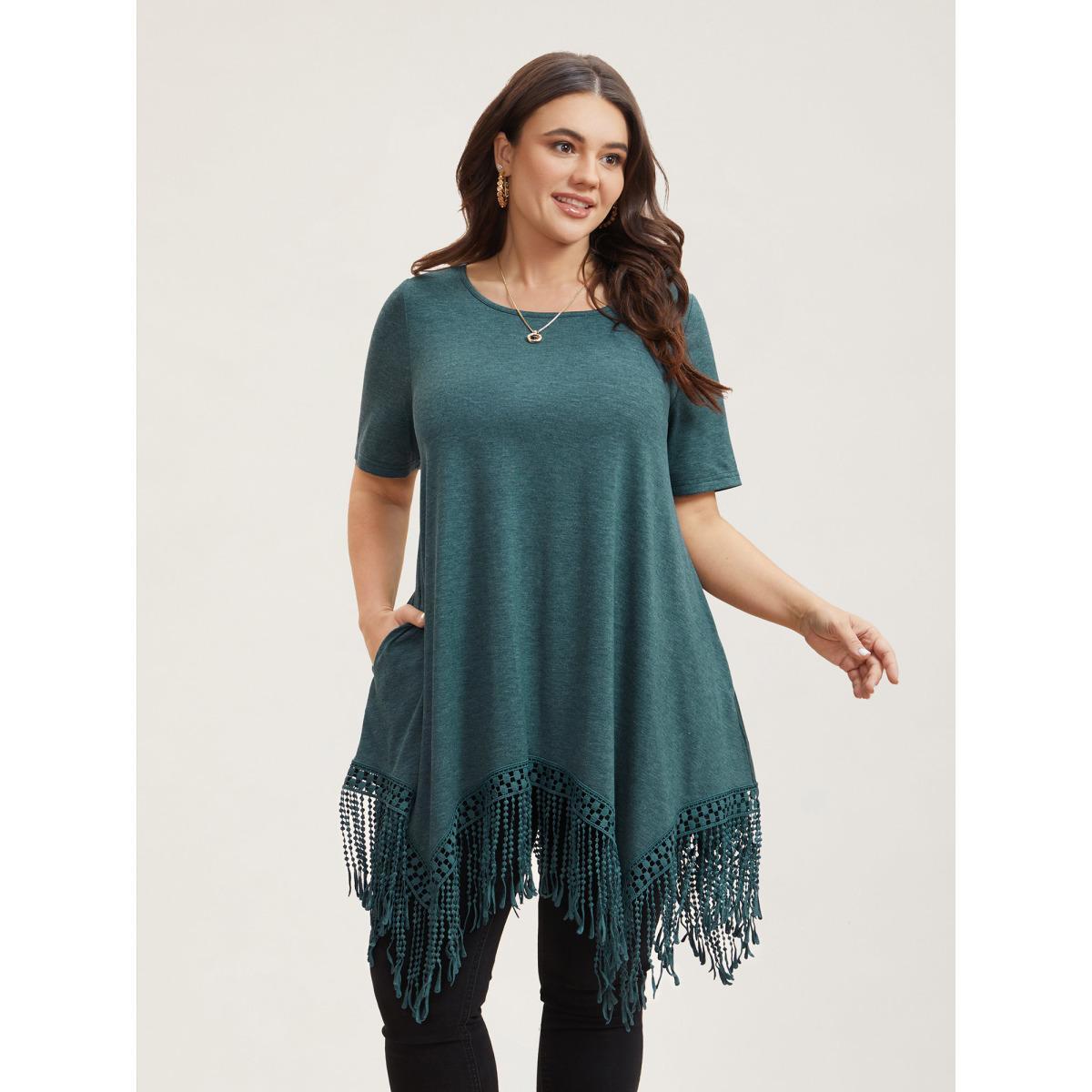 Plus Size Hi-Low Tassel Hem Stretchy Plain T-Shirt DarkGreen Women Elegant Tassels Round Neck Loose Everyday T-shirts BloomChic 18-20/2X Product Image