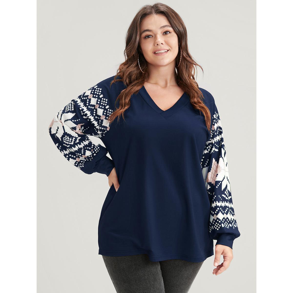 Plus Size Snowflake Print V Neck Drop Shoulder Sweatshirt Women Indigo Casual Contrast V-neck Festival-Christmas Sweatshirts BloomChic 14-16/1X Product Image