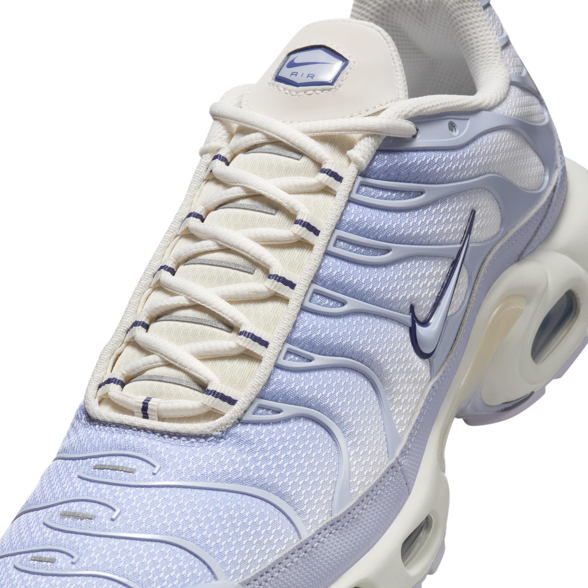 Nike Men's Air Max Plus Shoes Product Image