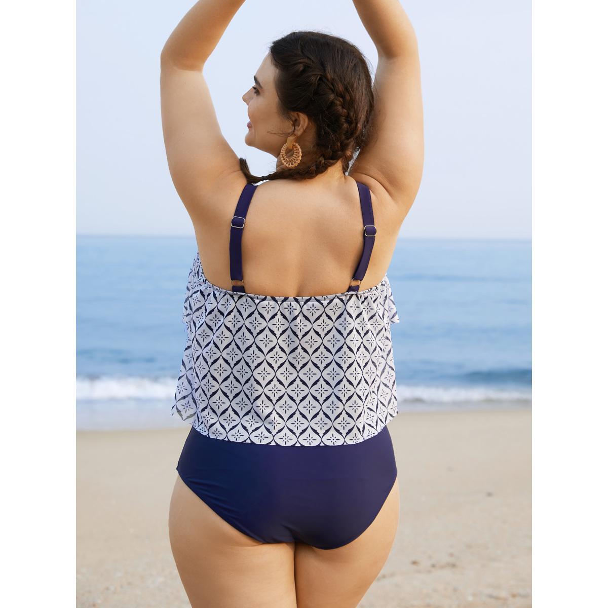 Plus Size Geometric Tiered Ruffles One Piece Swimsuit Women's Swimwear WhiteSmoke Beach Gathered Curve Bathing Suits High stretch One Pieces BloomChic 26/4X Product Image