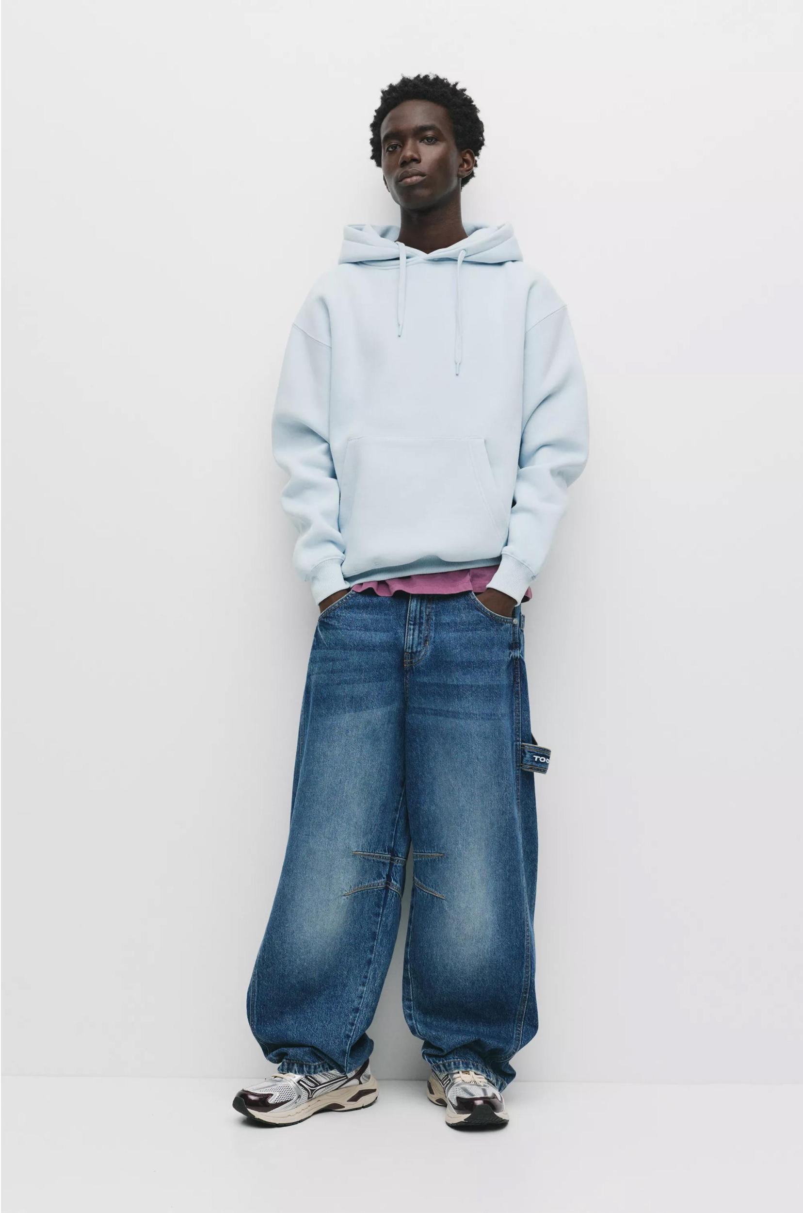 Basic hoodie Product Image
