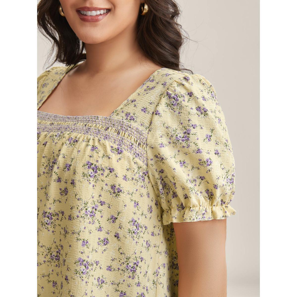 Plus Size Lightyellow Floral Print Shirred Neck Color Contrast Blouse Women Short sleeve Square Neck Everyday-Elegant Blouses BloomChic 18-20/2X Product Image