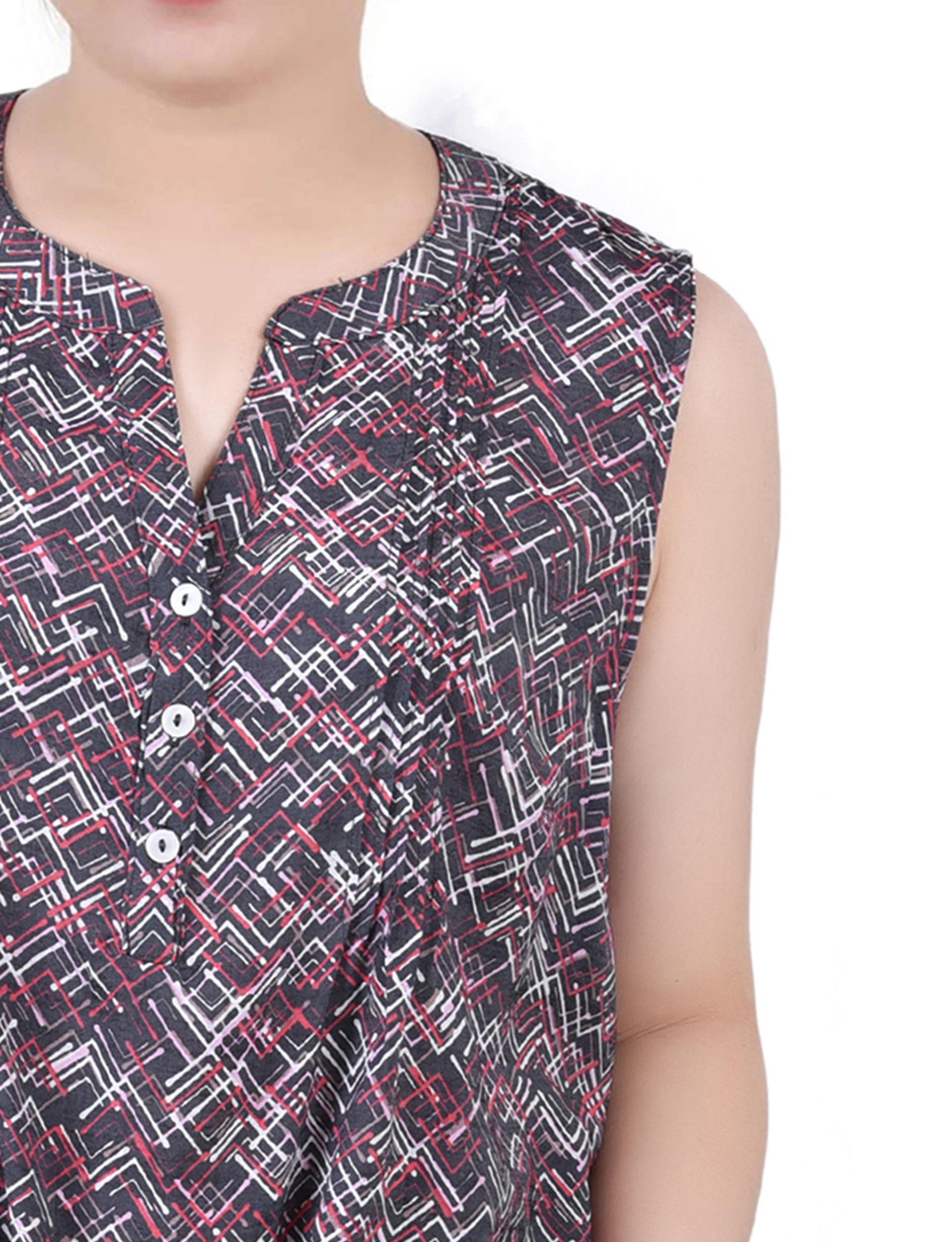 Black Red Chervon Sleeveless Pintucked Blouse Product Image