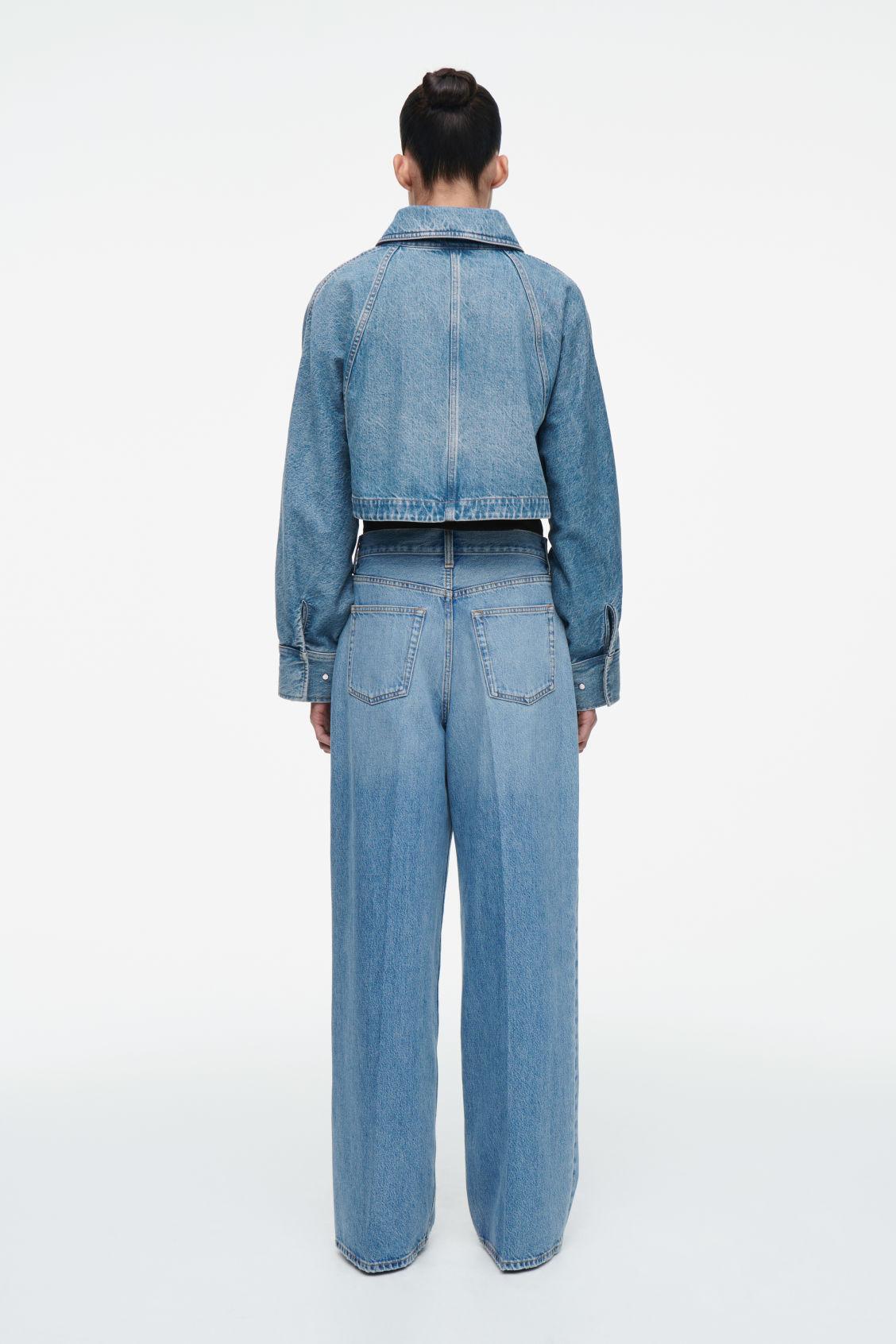 CROPPED DENIM JACKET Product Image