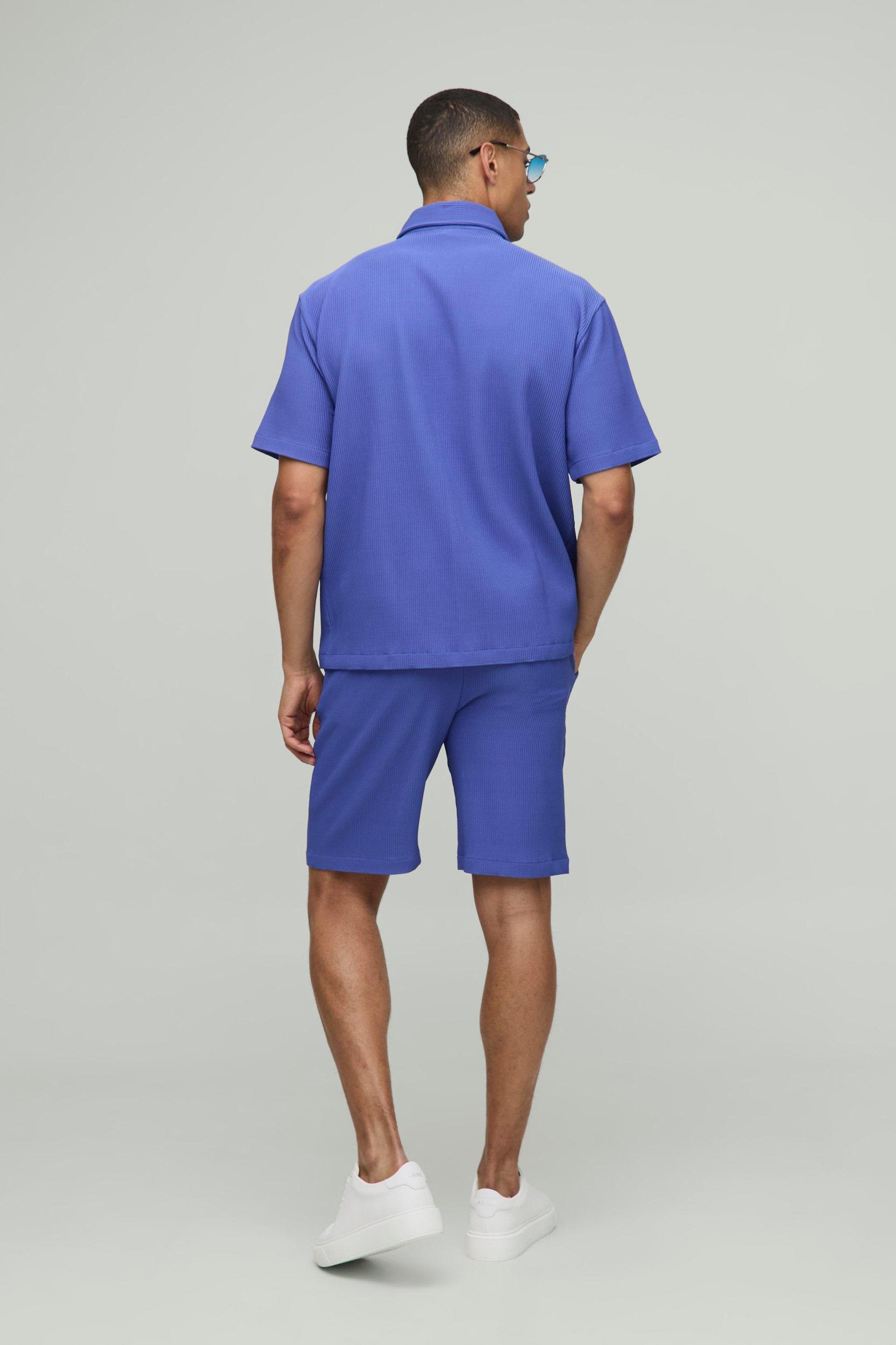 Oversized Concealed Placket Pleated Short Sleeve Shirt | boohooMAN USA Product Image