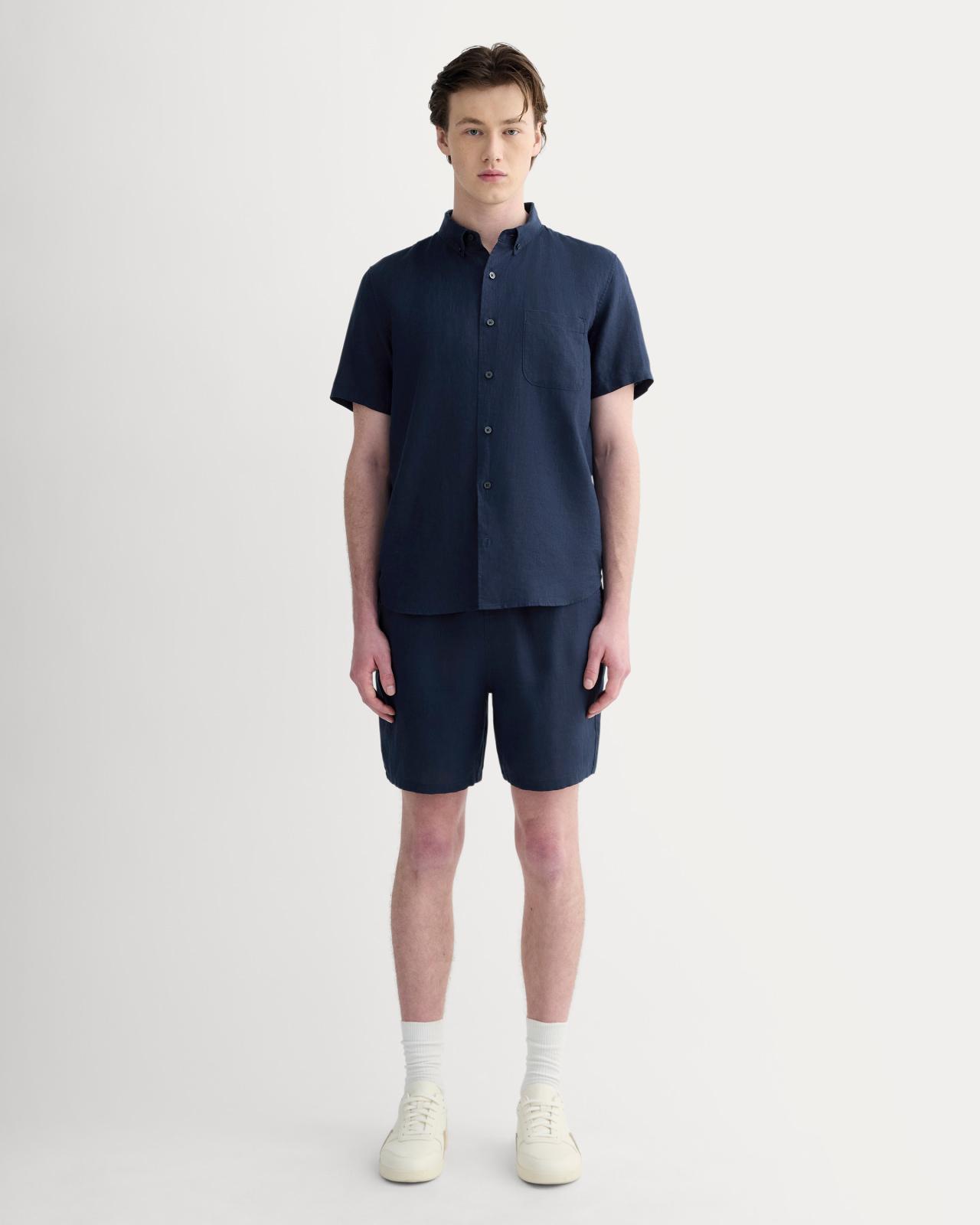 The Classic Short-Sleeve Shirt in Linen Product Image