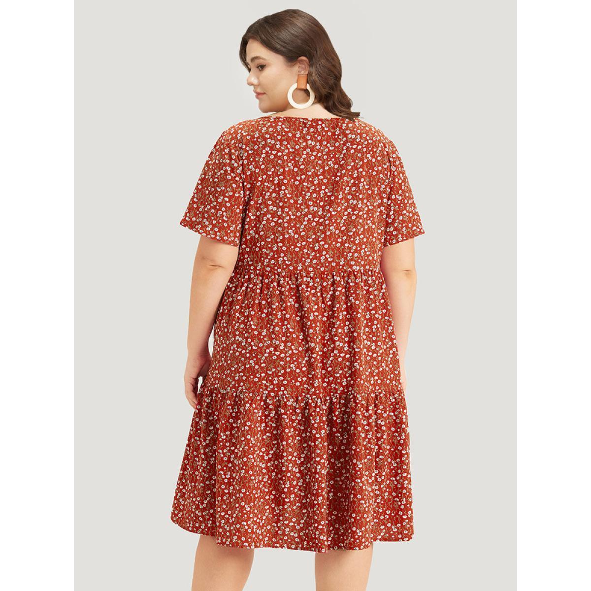 Plus Size Ditsy Floral Pocket Layered Patchwork Crew Neck Dress Russet Women Elegant Printed Round Neck Short sleeve Curvy Midi Dress BloomChic 28/5X Product Image