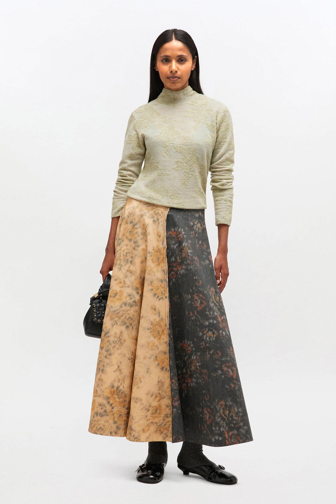 Black and Beige Floral Skirt Product Image