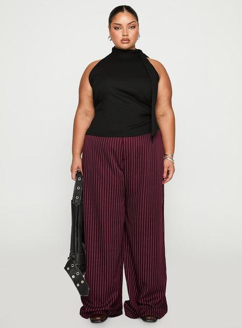 Mathias Top Black Curve Product Image