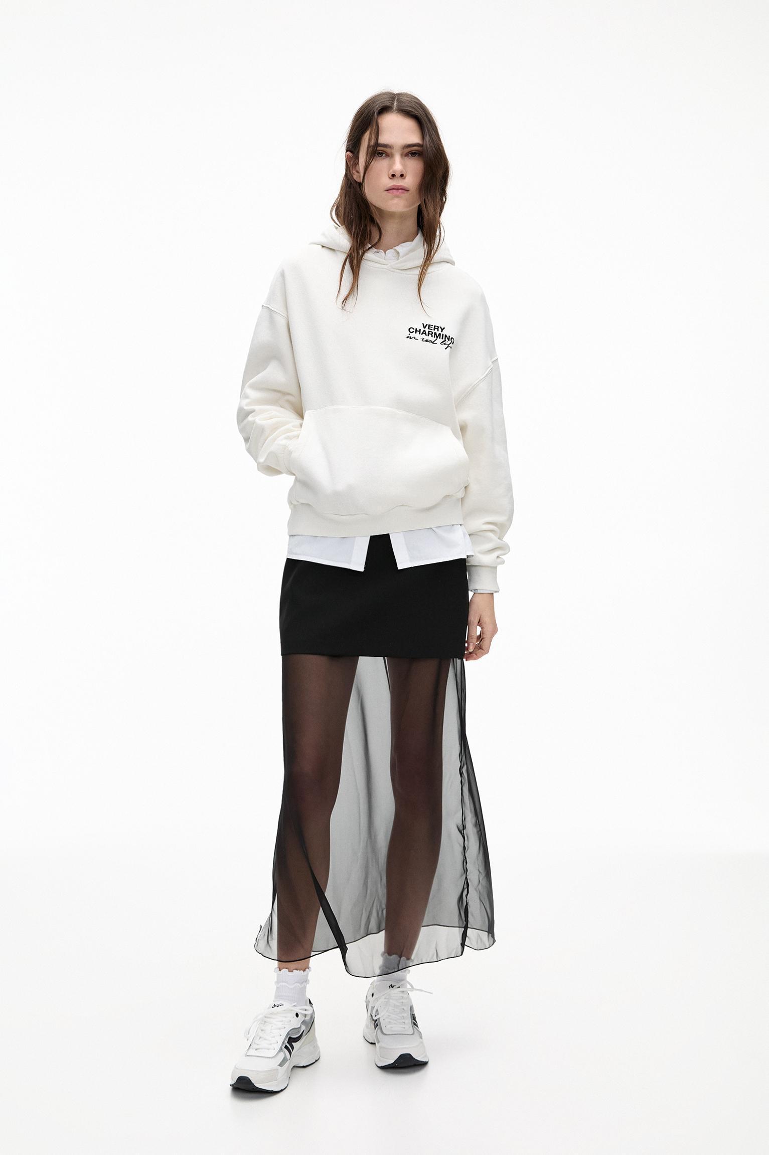 Hoodie with heart keyring Product Image