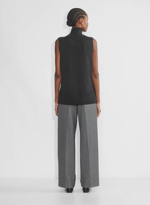 ZIP UP VEST R Product Image