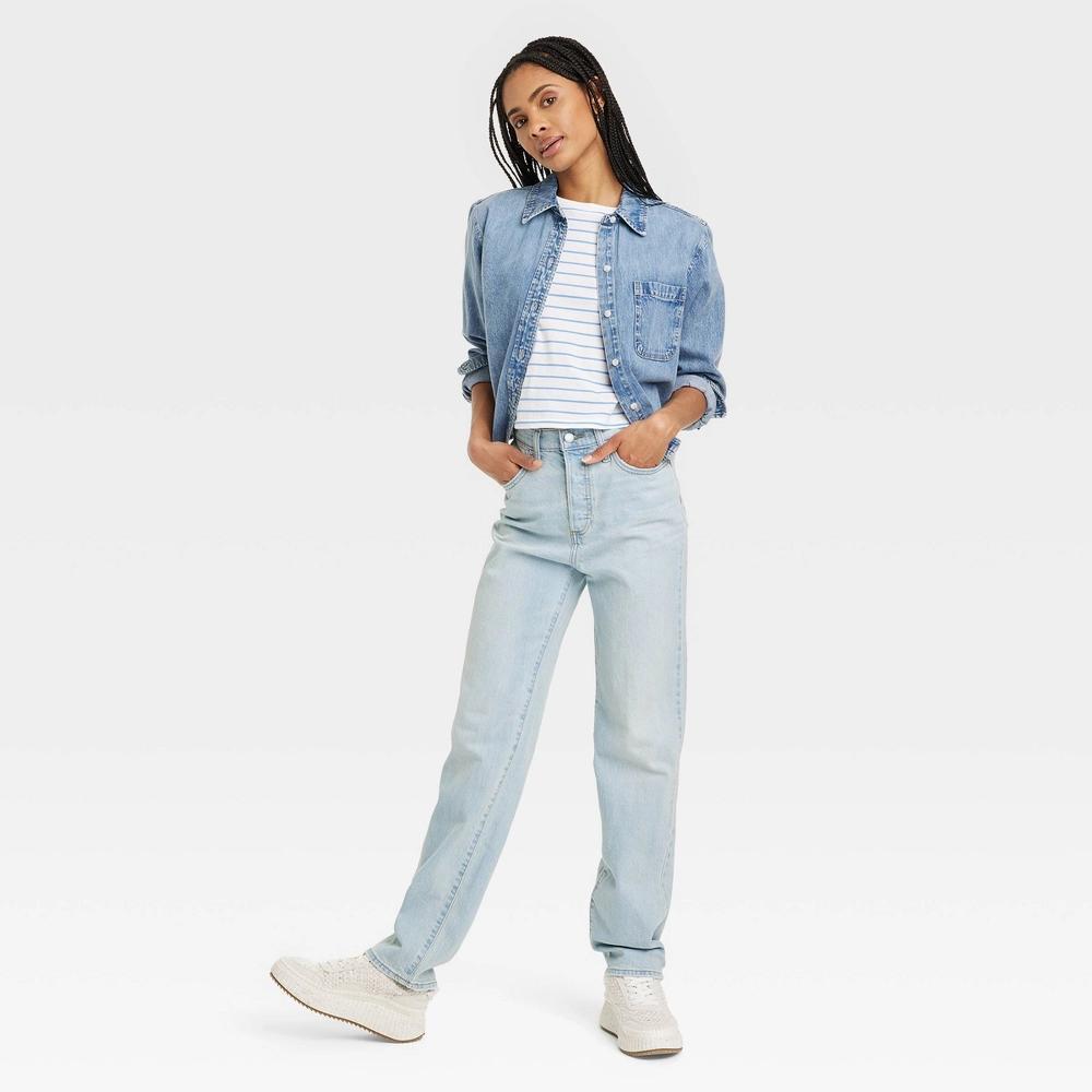 Women's High-Rise 90's Straight Jeans - Universal Thread™ Vintage Light Wash 00 Product Image