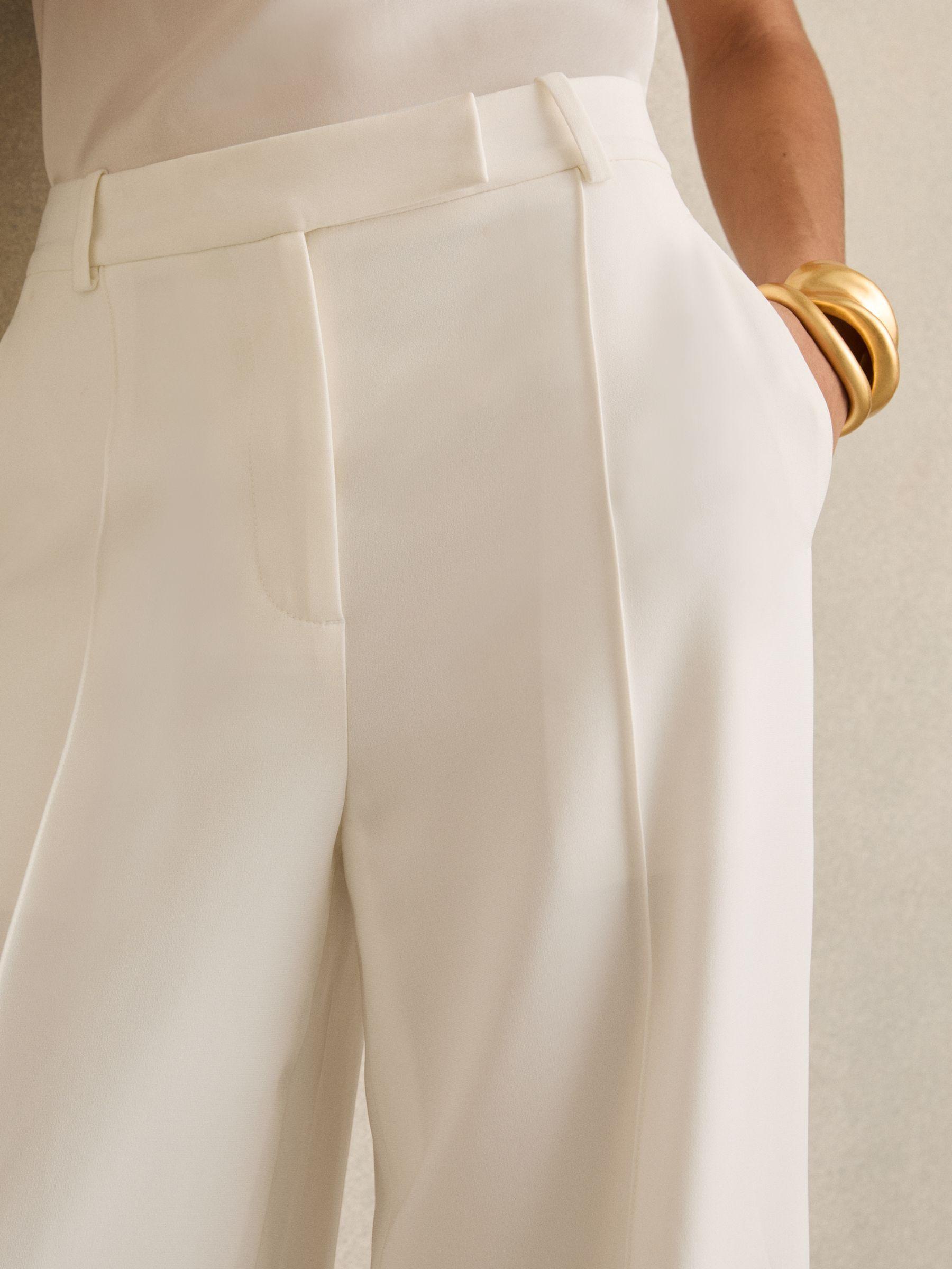 Petite Stretch-Cotton Wide-Leg Jeans in Light Blue Product Image