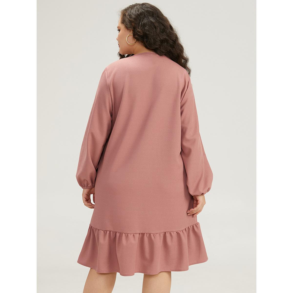 Plus Size Plain Waffle Knit Pleated Texture Ruffle Hem Dress Rouge Women Casual Elastic cuffs V-neck Long Sleeve Curvy Midi Dress BloomChic 14-16/1X Product Image