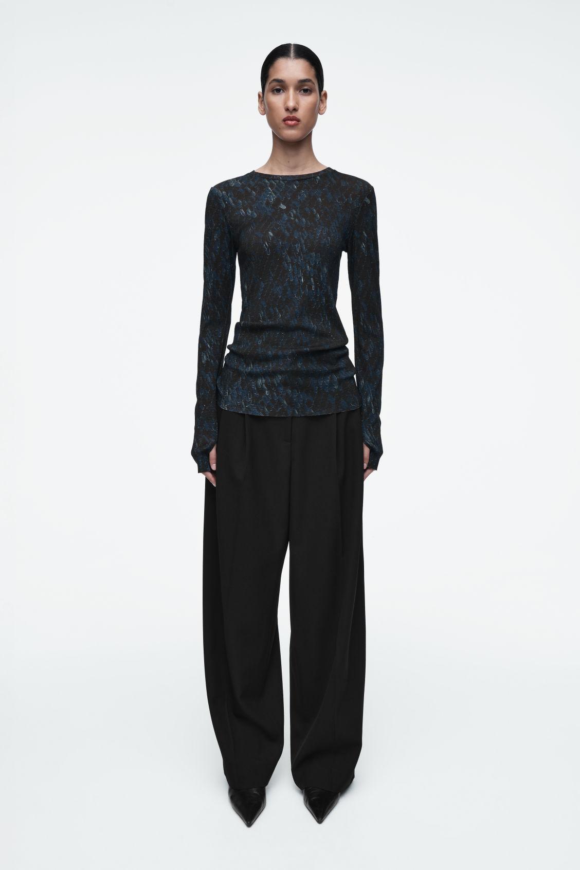 CREW-NECK MERINO WOOL TOP Product Image