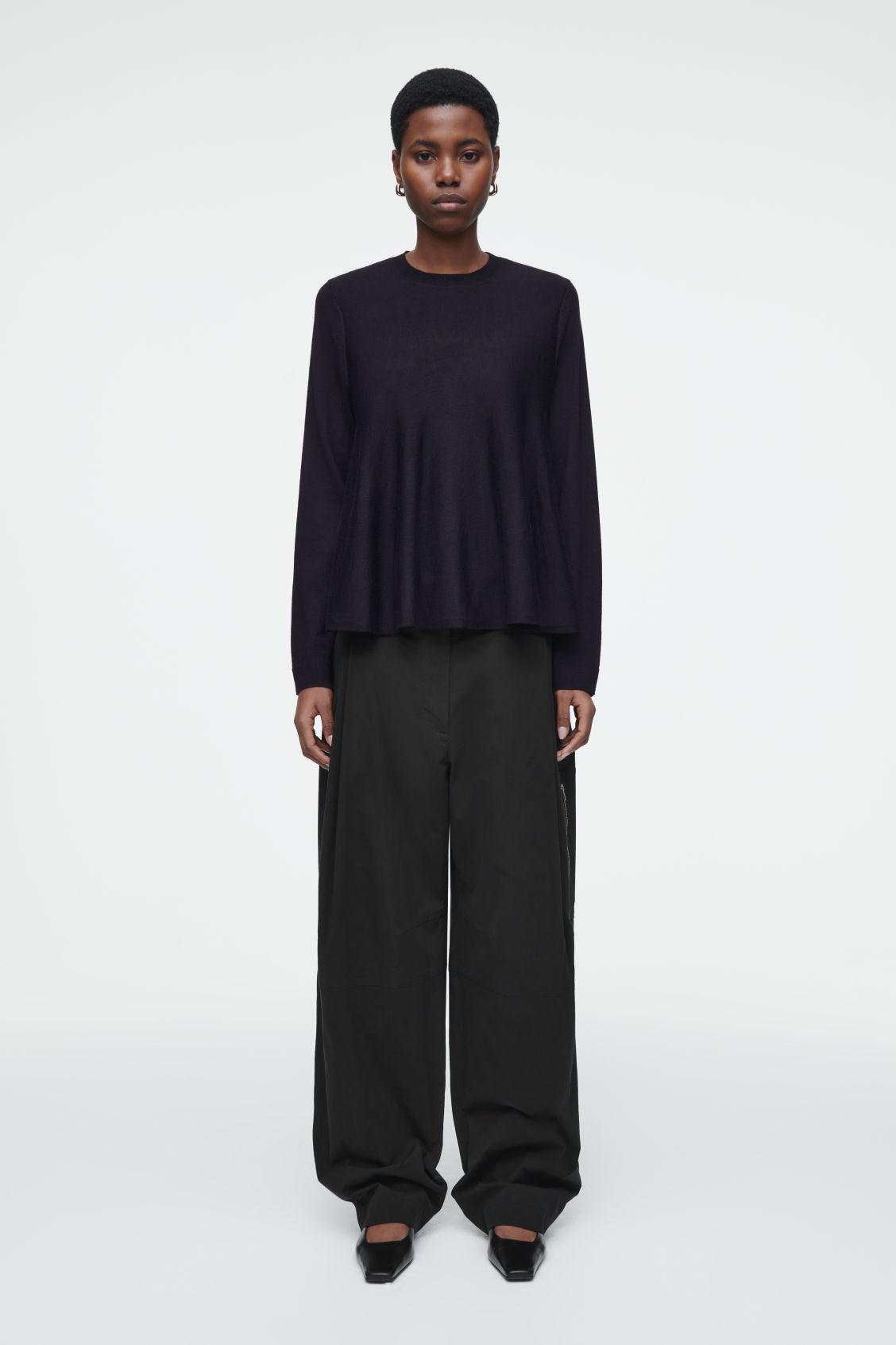TRAPEZE MERINO WOOL JUMPER Product Image