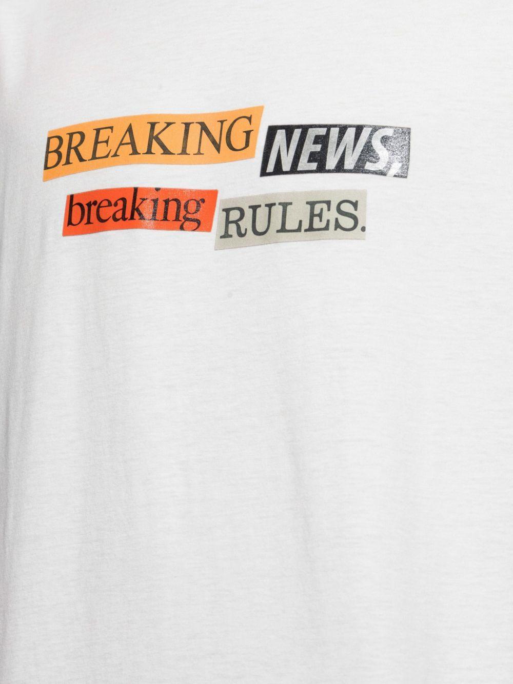 breaking news graphic t-shirt Product Image