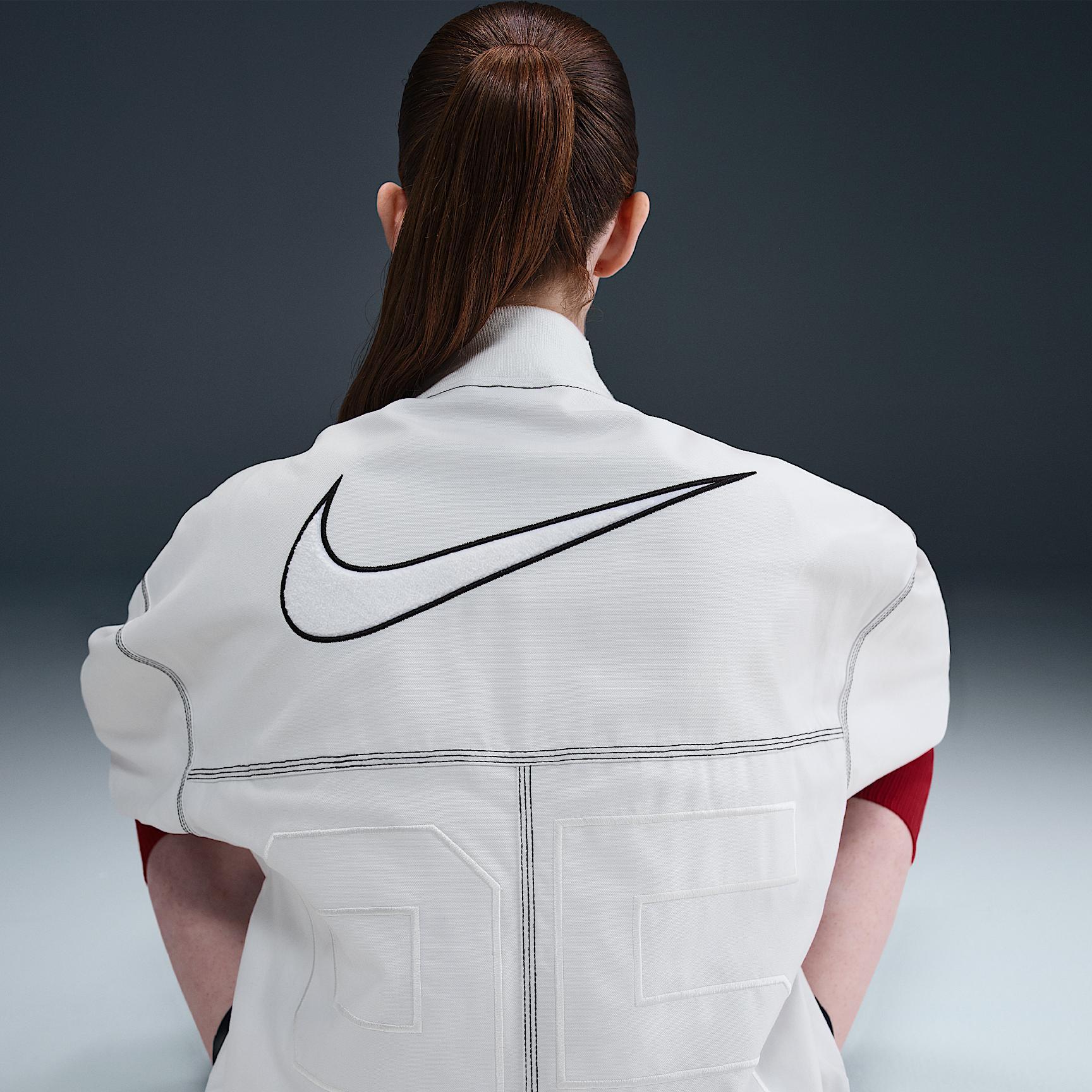 Women's Nike Sportswear Oversized Graphic Cargo Jacket Product Image