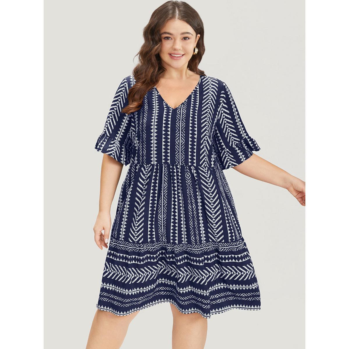 Plus Size Striped Geo Patchwork Pocket Bell Sleeve Dress DarkBlue Women Vacation Patchwork V-neck Short sleeve Curvy Knee Dress BloomChic 28/5X Product Image