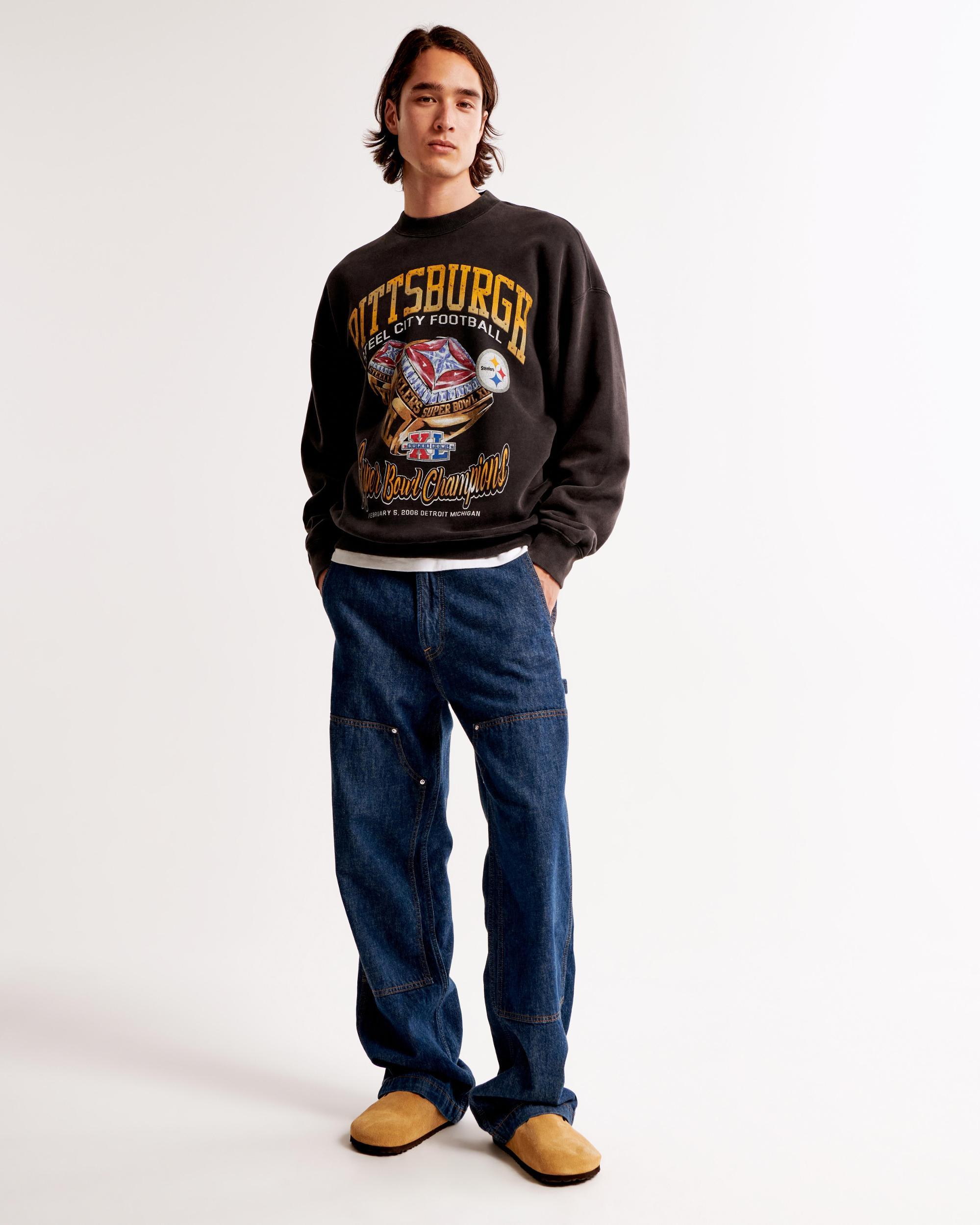 Minnesota Vikings Graphic Crew Sweatshirt Product Image