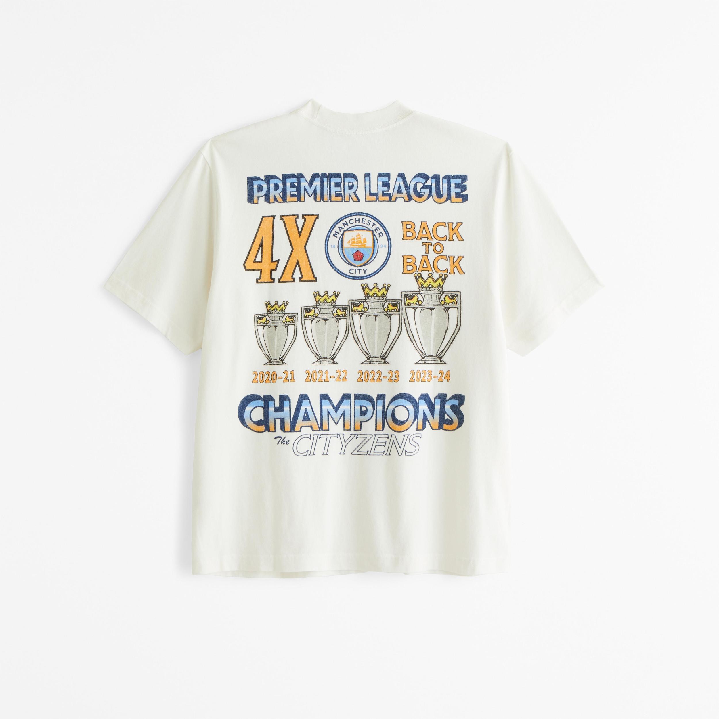 Manchester City FC Vintage-Inspired Graphic Tee Product Image