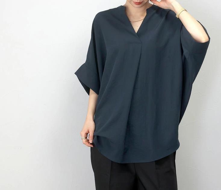 3/4 Sleeve V-Neck  Oversized Chiffon Blouse Product Image