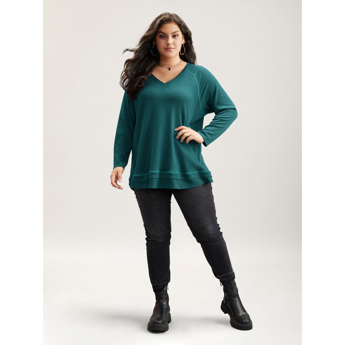 Plus Size Plain Textured Stitch Raglan Sleeve Sweatshirt Women Cyan Casual Plain V-neck Everyday Sweatshirts BloomChic 28/5X Product Image