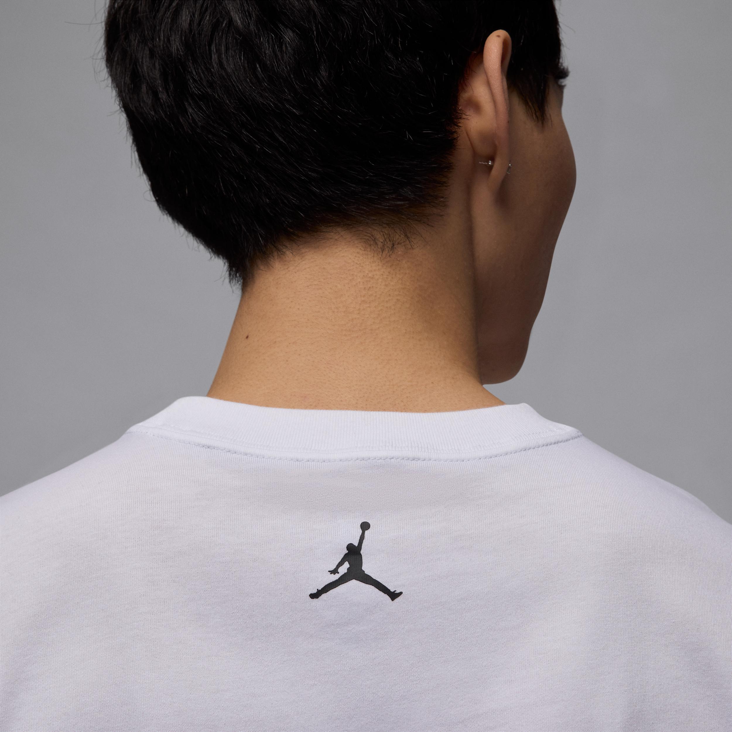 Men's Jordan Sport Dri-FIT Graphic T-Shirt Product Image