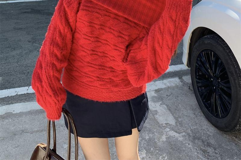 Off Shoulder Plain Cable Knit Sweater Product Image