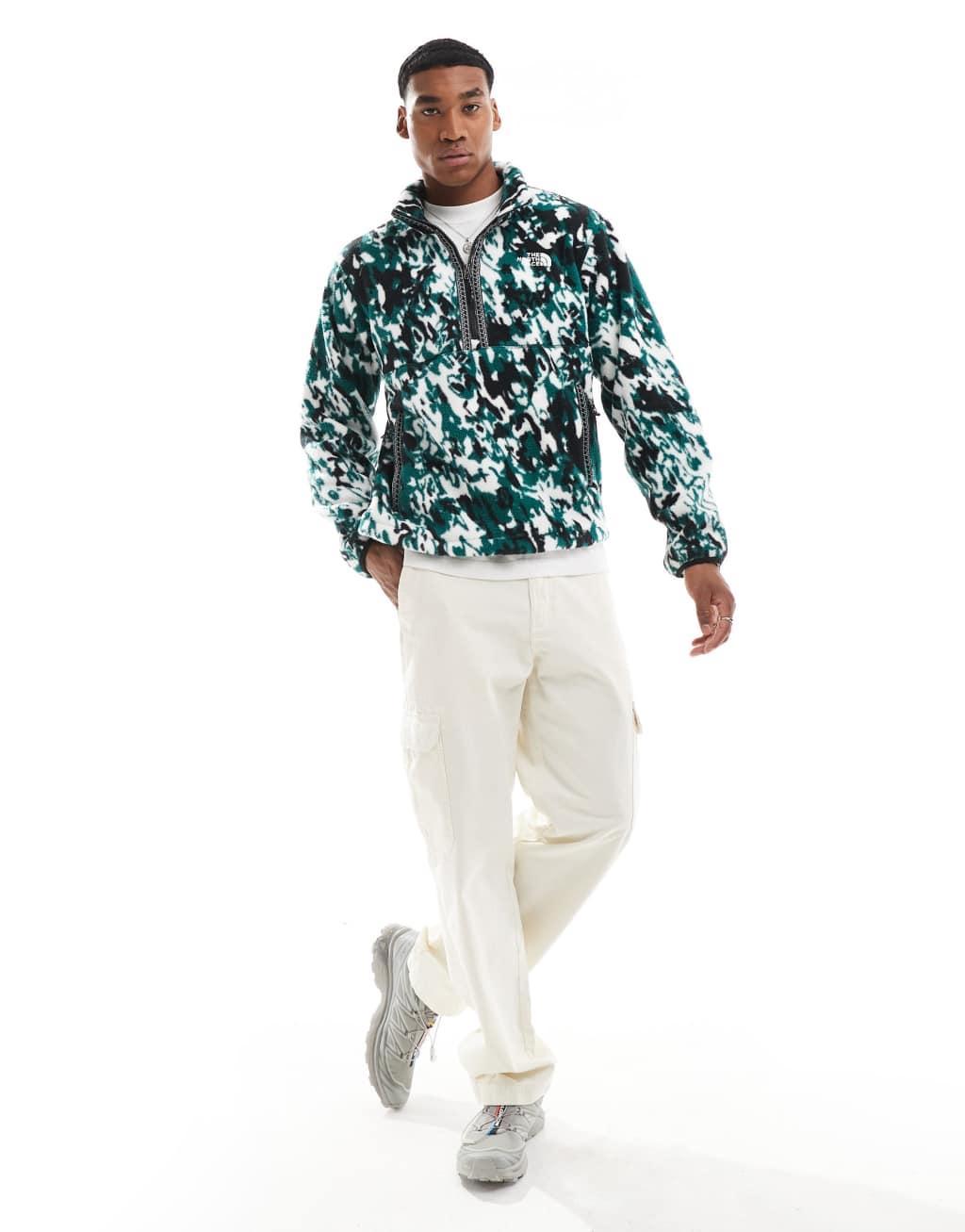 The North Face TNF Fleeski Quarter Zip Pullover in multi Product Image